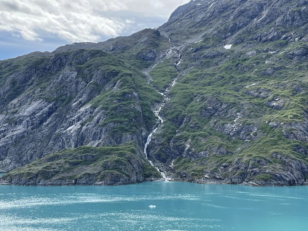 alaska-glacier-cruise-view.jpg
