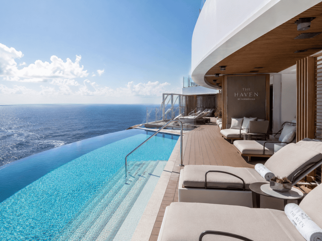 Haven infinity pool and sundeck on Norwegian Aqua, a Prima Plus class cruise ship